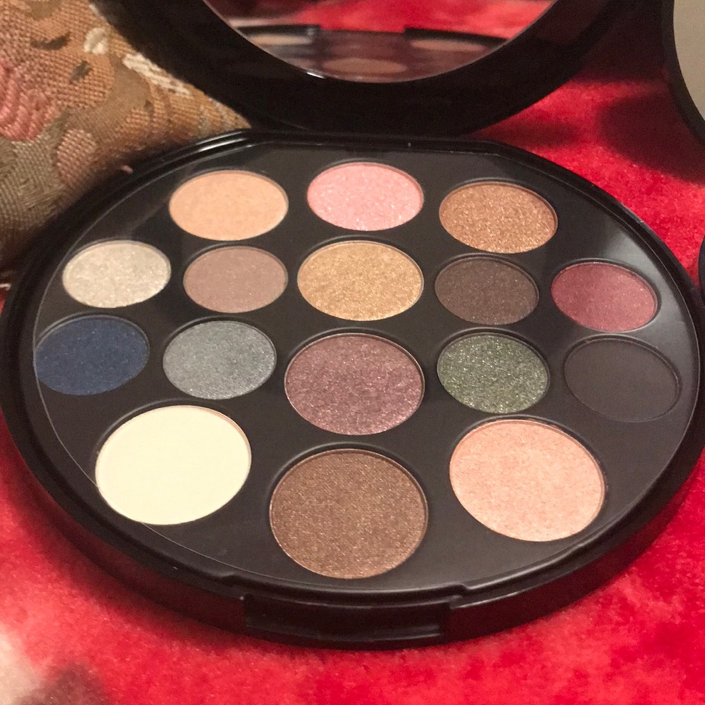 Set Eye Shadow Palette w/brush of Elizabeth Arden - Picture 2 of 4